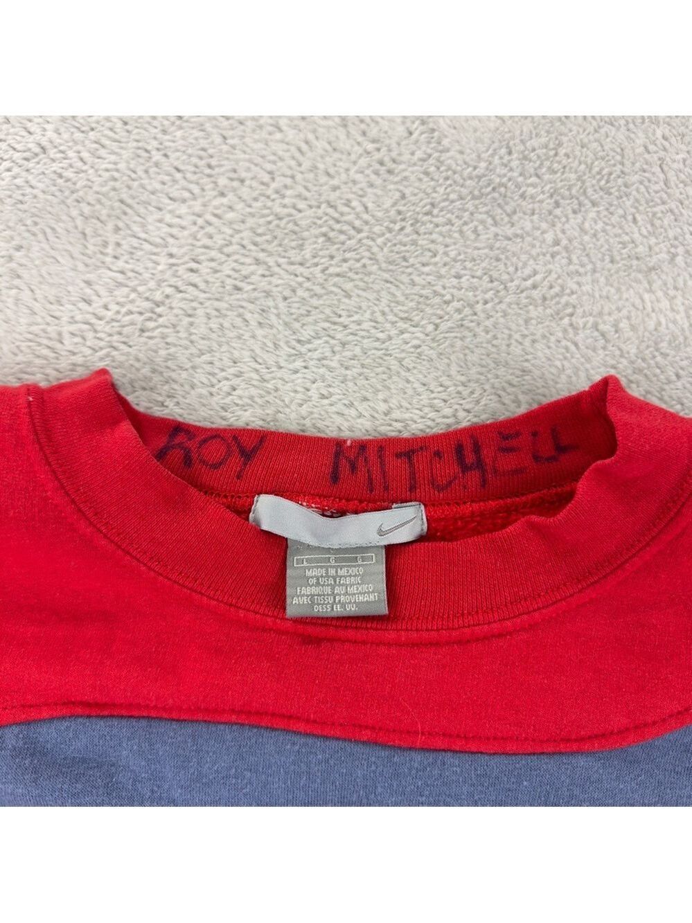 Nike Rework Men's Size Large Vintage Fleece Lined Red/Blue Sweater - Picture 6 of 9